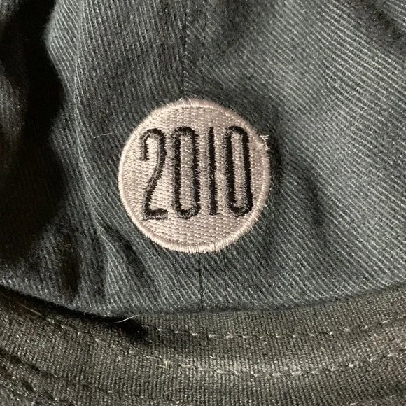 NWOT Eagles Long Road Out of Eden black tour hat. 2010. Elastic fit. - Picture 3 of 6